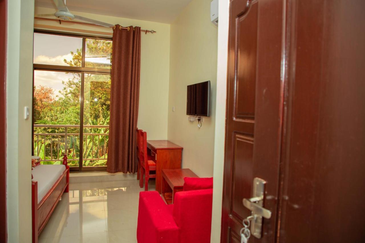 Africa Natural Tours - Kilimanjaro White House Hotel Moshi Esterno foto