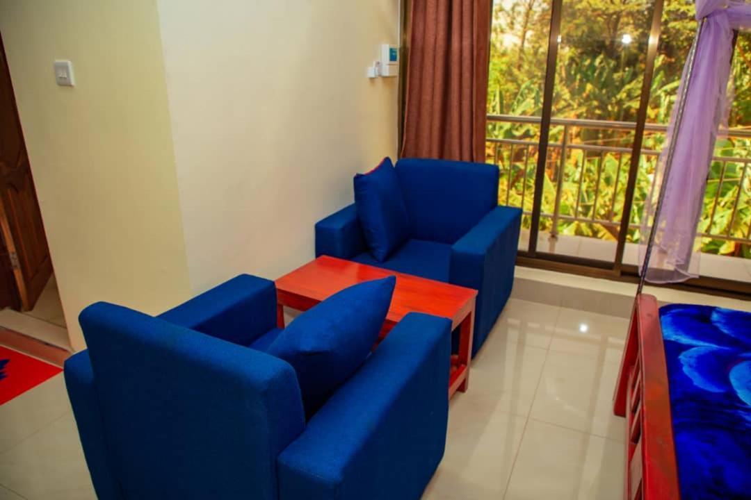 Africa Natural Tours - Kilimanjaro White House Hotel Moshi Esterno foto