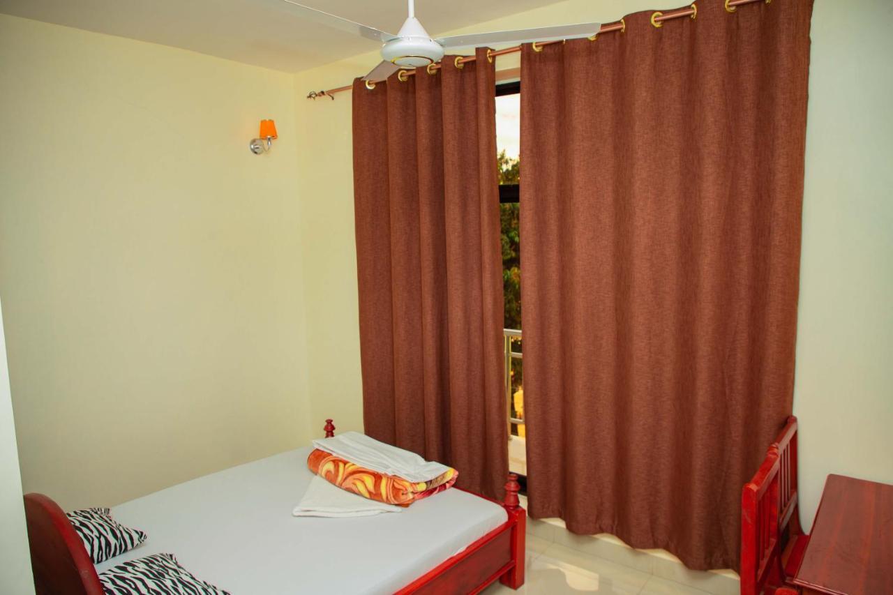 Africa Natural Tours - Kilimanjaro White House Hotel Moshi Esterno foto